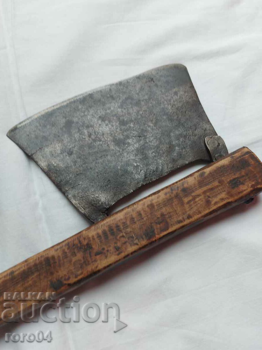 Auction SATURN - FORGED Auction SATURN - FORGED