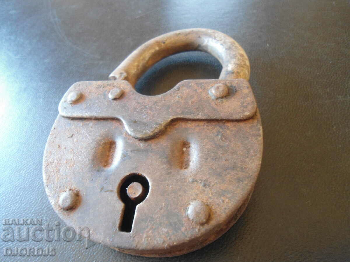 Old padlock, marking with price 15.00 BGN | € 7.67