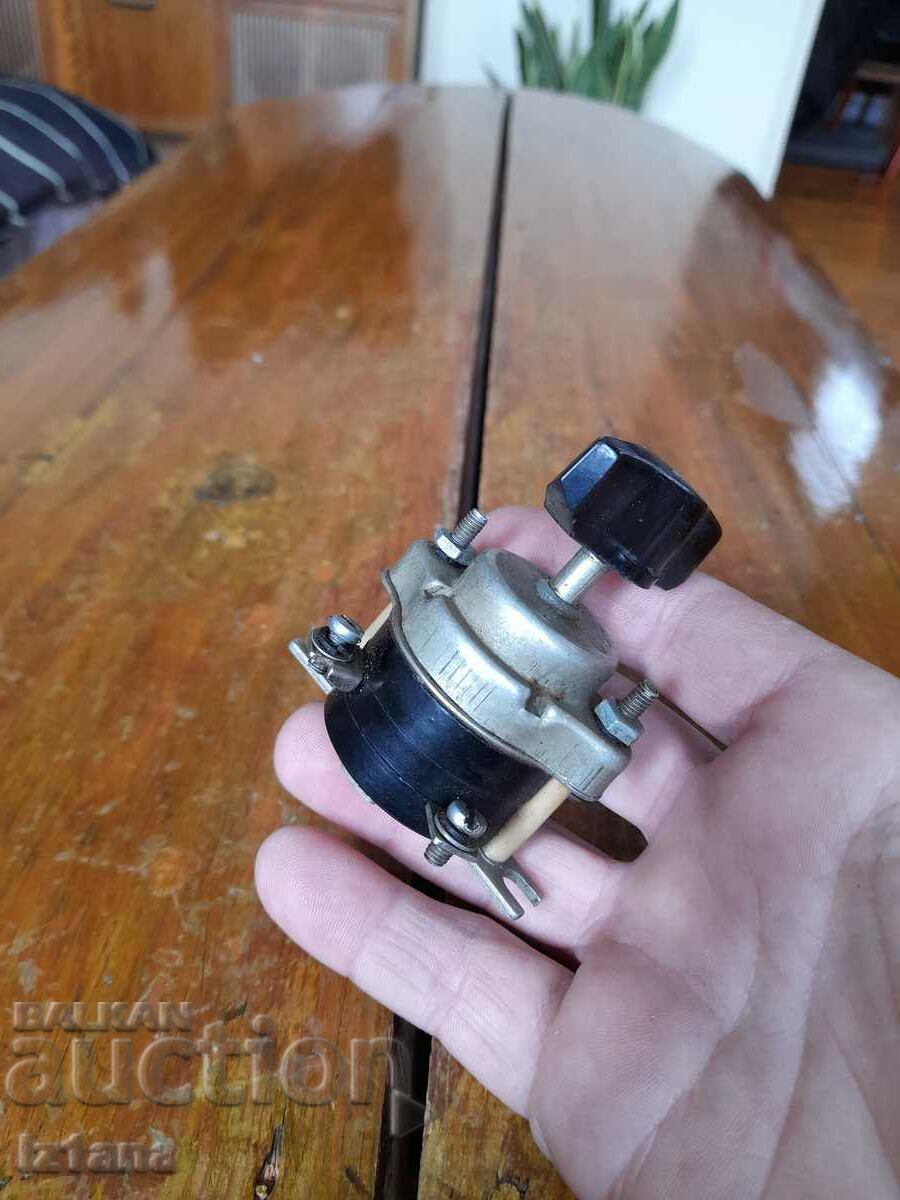 Old PVM switch with price 20.00 BGN | € 10.23 Old PVM switch with price 20.00 BGN | € 10.23