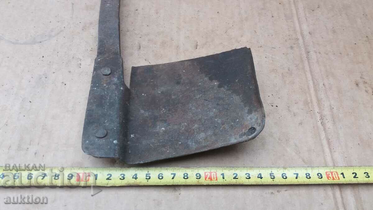 Livrarea INTERESANT LAMA DE COPITA DE ANIMALE RENASTEREA - CUIT Livrarea INTERESANT LAMA DE COPITA DE ANIMALE RENASTEREA - CUIT