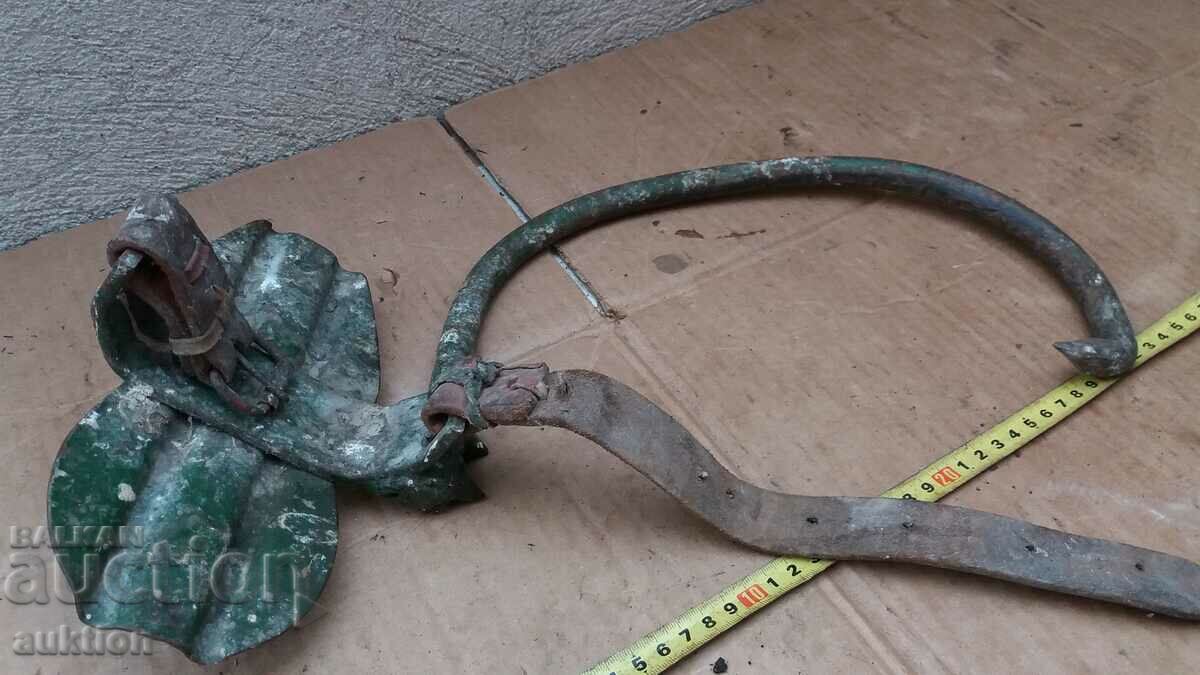 Old skate for climbing a pole - 5 Old skate for climbing a pole - 5