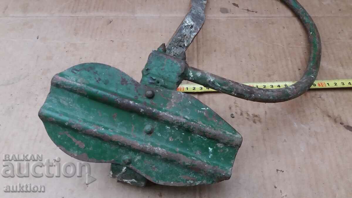 Old skate for climbing a pole - 6 Old skate for climbing a pole - 6