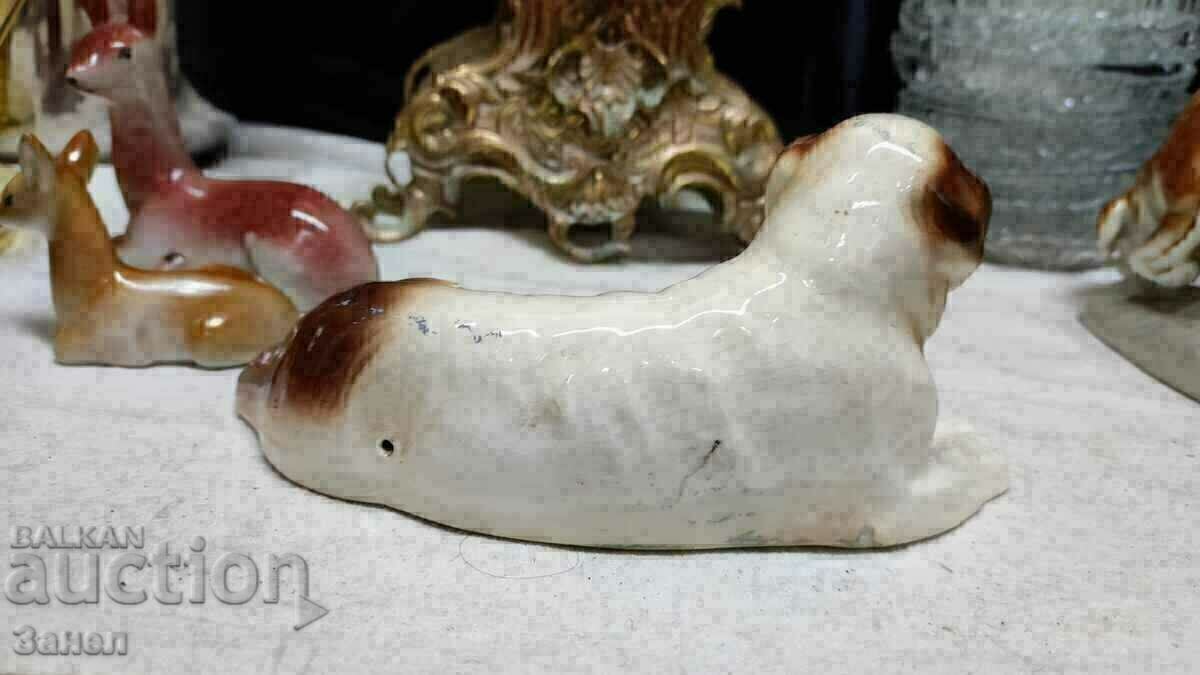 Auction  Porcelain figurine dog