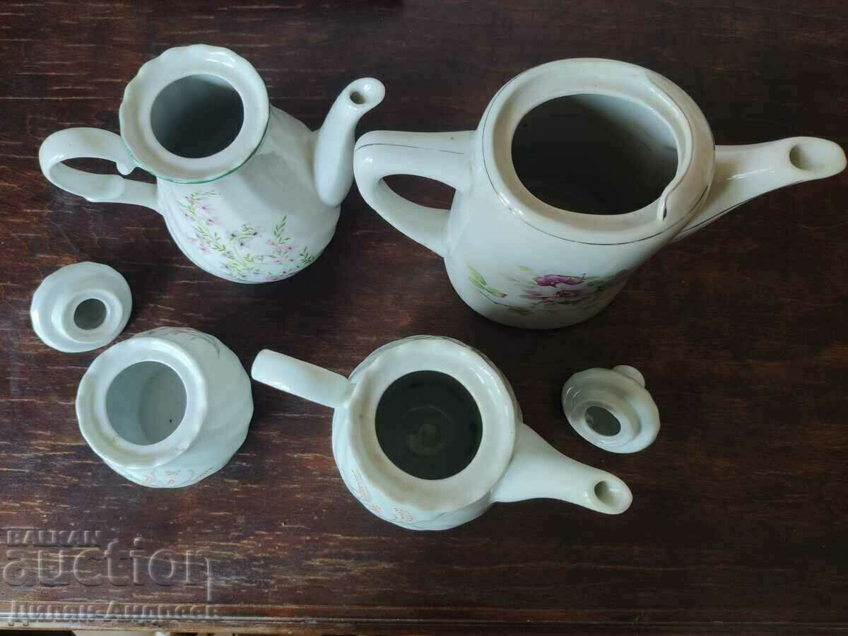 Auction a set of Bulgarian porcelain Auction a set of Bulgarian porcelain