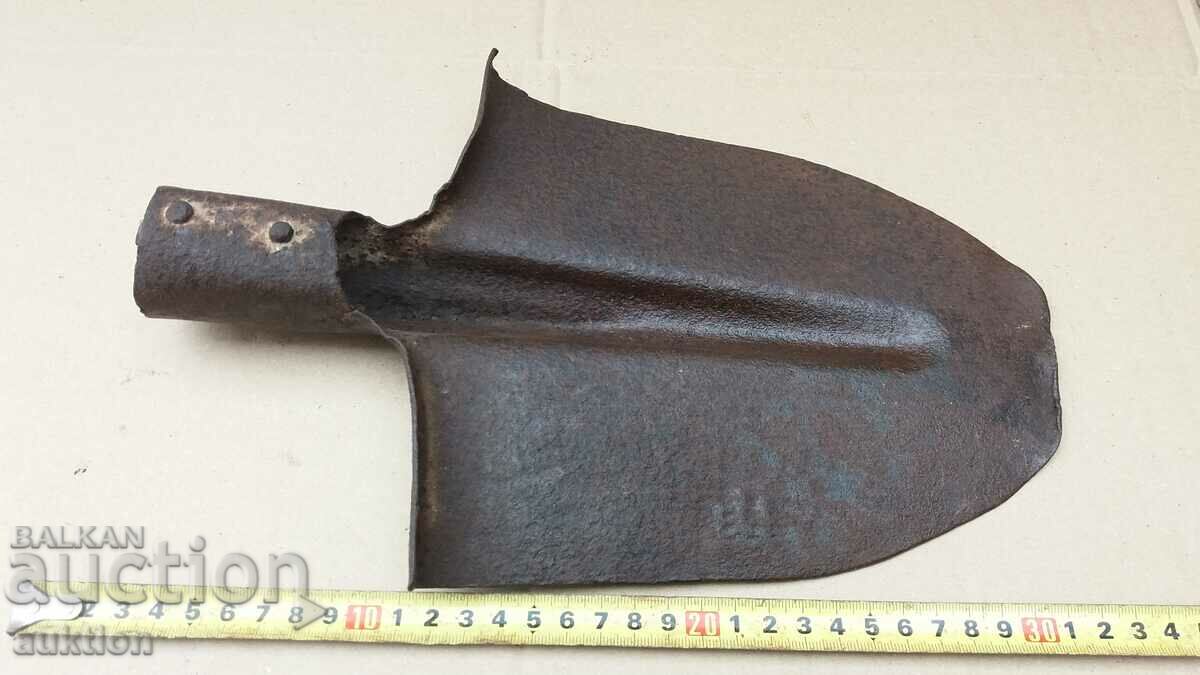 OLD MILITARY SMALL SHOVEL WITH MARKINGS - 6 OLD MILITARY SMALL SHOVEL WITH MARKINGS - 6