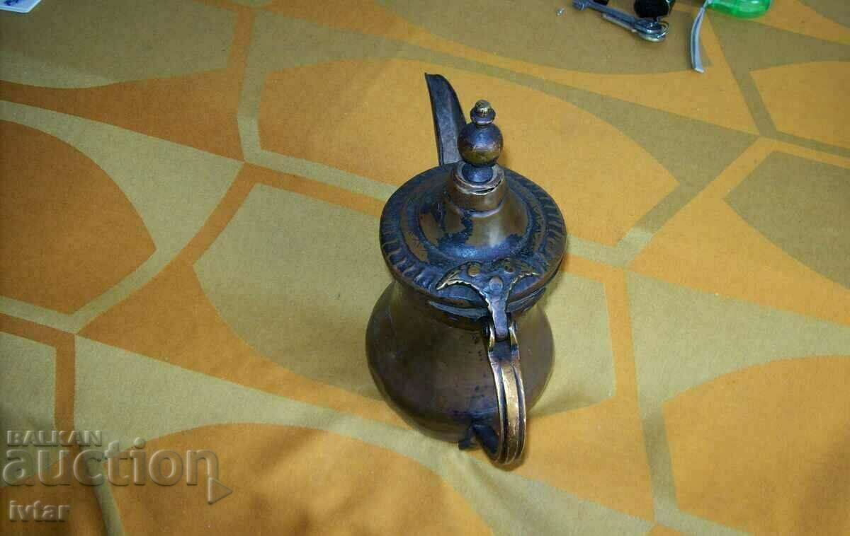 Аукцион Османски меден съд, чайник, кана, ибрик Аукцион Османски меден съд, чайник, кана, ибрик