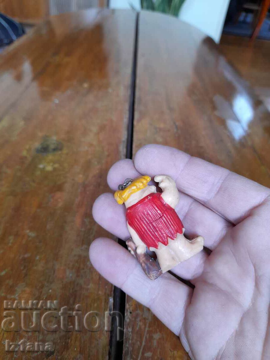 Delivery of Barney's old keychain