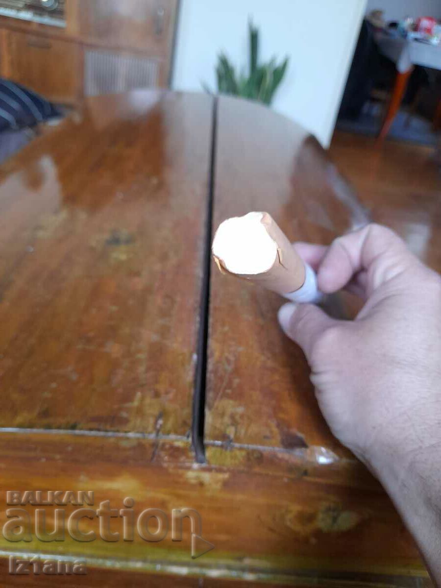 Marlboro souvenir cigarette - 6 Marlboro souvenir cigarette - 6