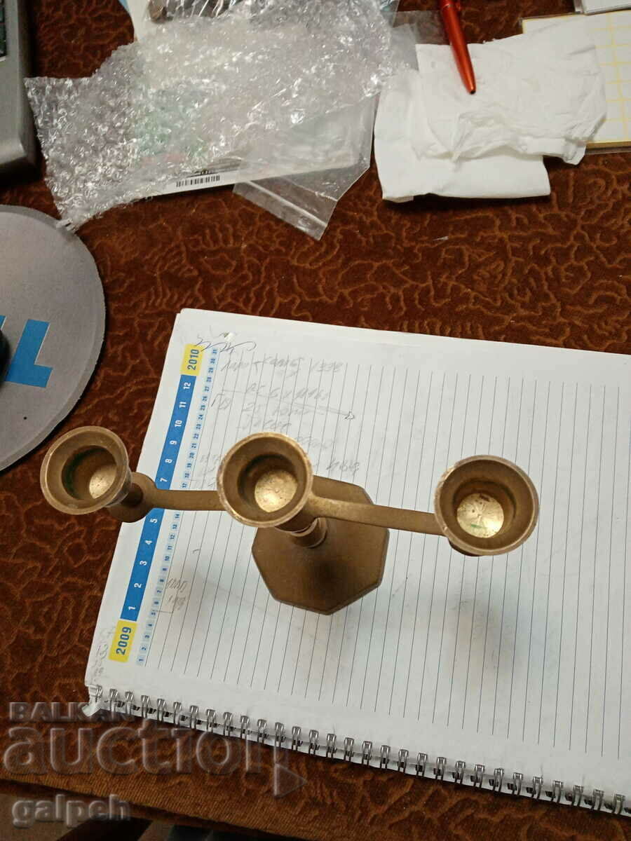 Auction CANDLESTICK - THREE Auction CANDLESTICK - THREE