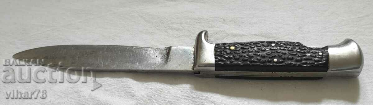 Hunting knife with price 199.99 BGN | € 102.25 Hunting knife with price 199.99 BGN | € 102.25