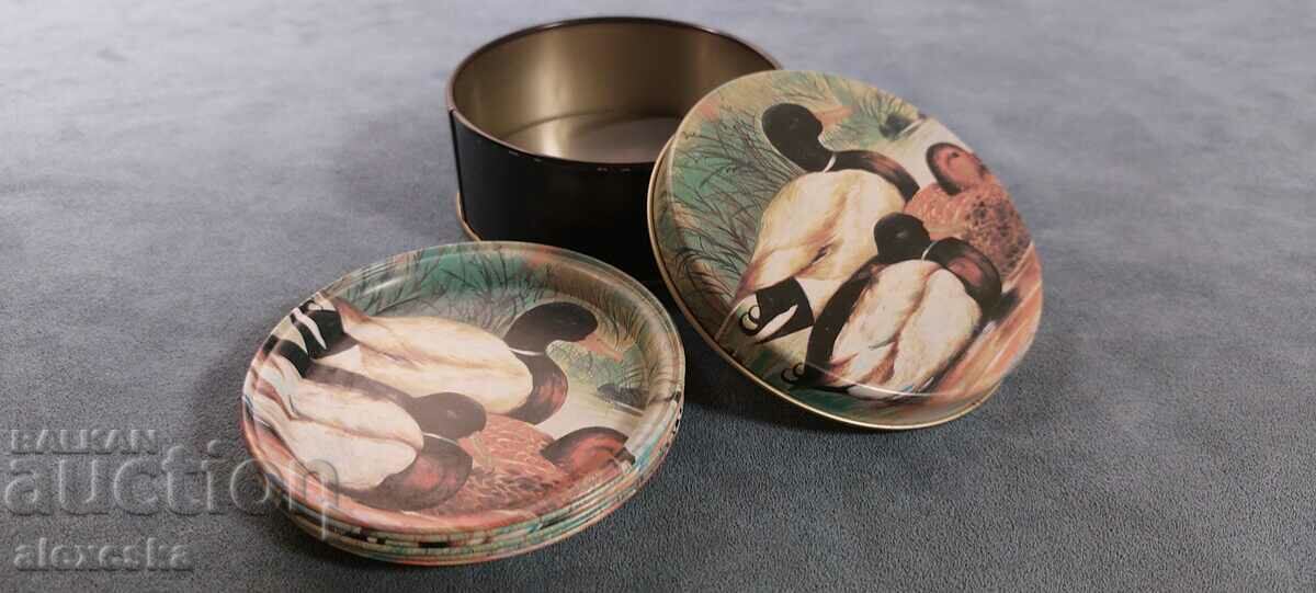 Metal cup holders - 5 Metal cup holders - 5