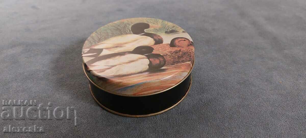 Metal cup holders - 7 Metal cup holders - 7