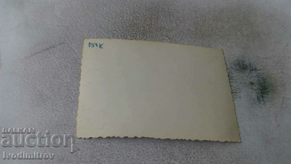 Photo Young men and women on the beach 1948 with price 1.85 BGN | € 0.95