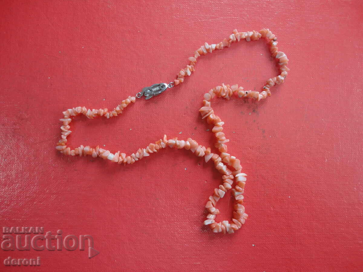 Delivery of Silver choker necklace with stones