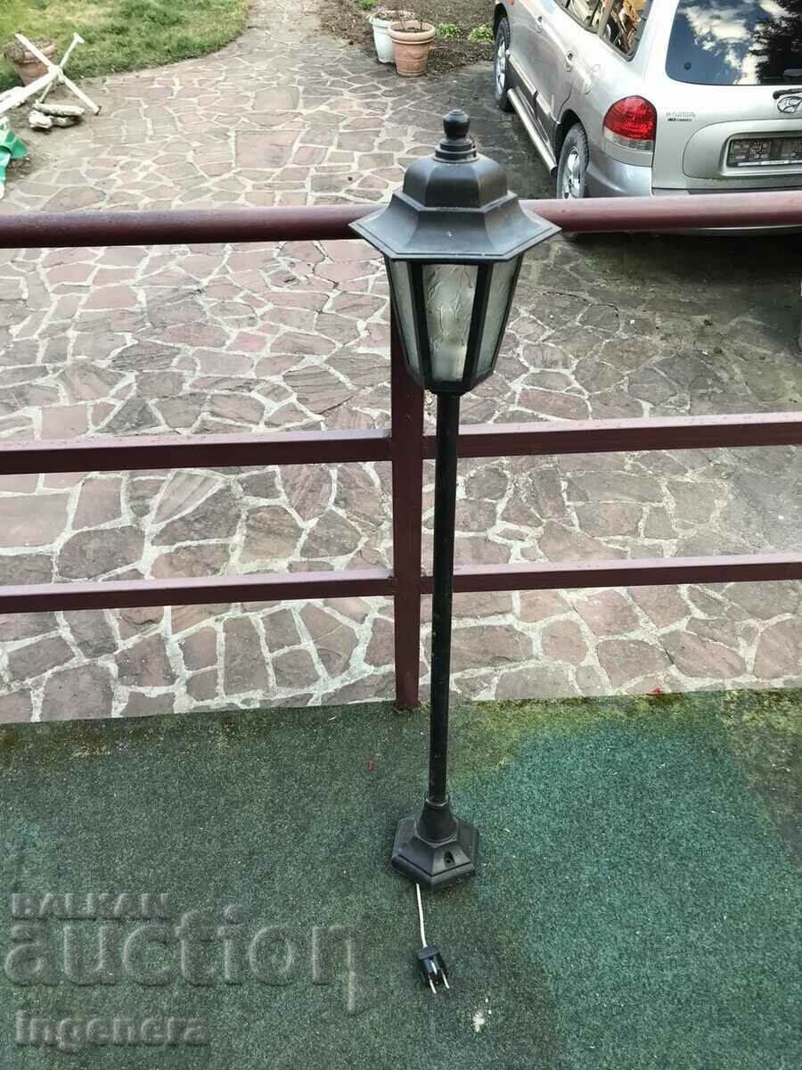 GARDEN LAMP - LANTERN - 6 GARDEN LAMP - LANTERN - 6