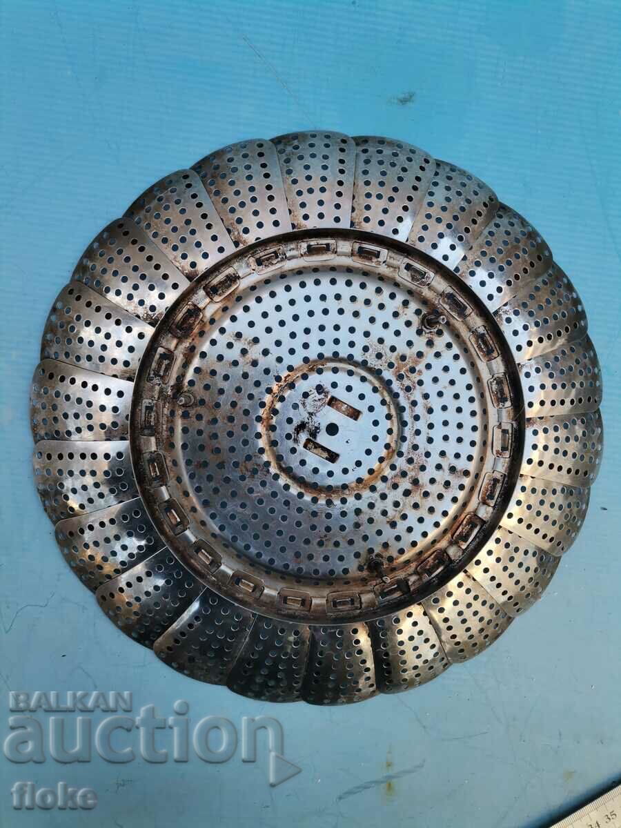 Licitație Fructeier vechi din metal Licitație Fructeier vechi din metal