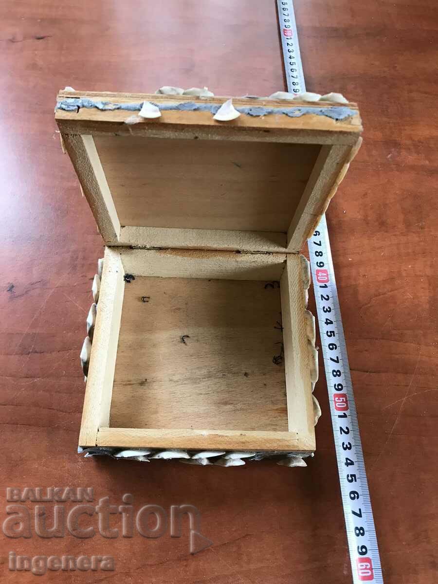 BOX WOOD with price 4.00 BGN | € 2.05