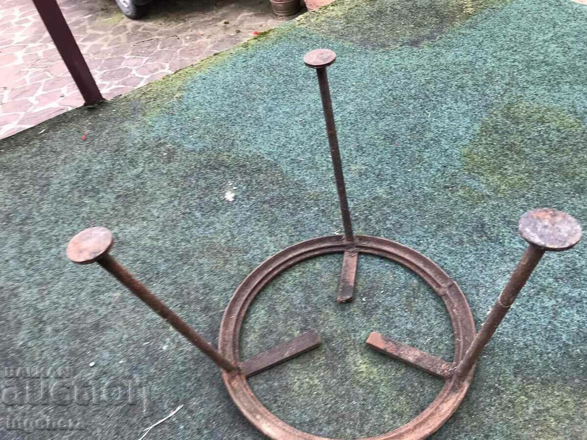 Licitație PIROSTIYA GRIL FIER FORJAT SADJEK METAL Licitație PIROSTIYA GRIL FIER FORJAT SADJEK METAL