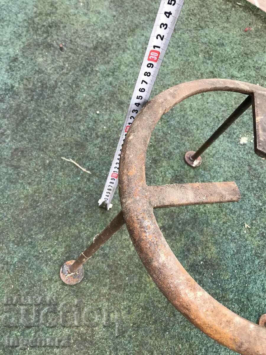 Livrarea PIROSTIYA GRIL FIER FORJAT SADJEK METAL Livrarea PIROSTIYA GRIL FIER FORJAT SADJEK METAL