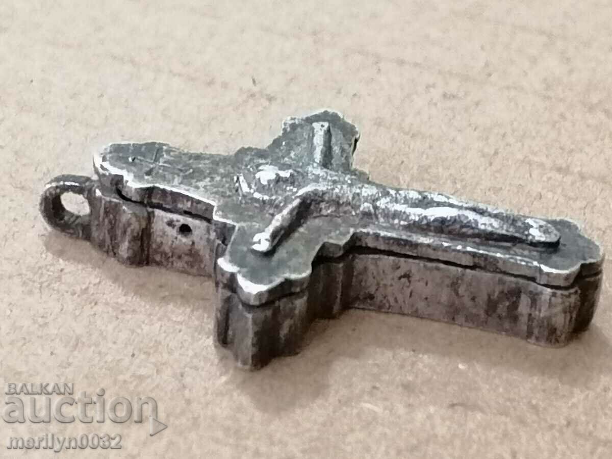 Renaissance cross encoupion silver jewelry with relics UNIQUE jewel - 7 Renaissance cross encoupion silver jewelry with relics UNIQUE jewel - 7