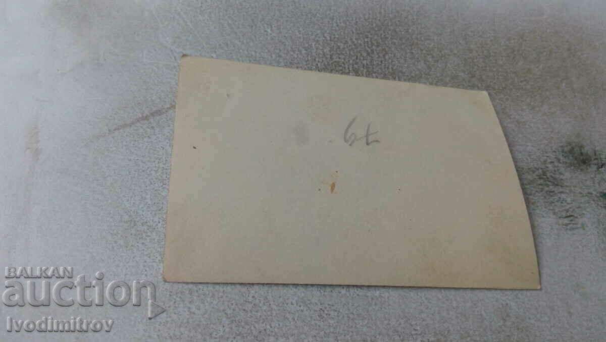 Αξιωματικοί φωτογραφιών με τιμή 1.35 BGN | € 0.69