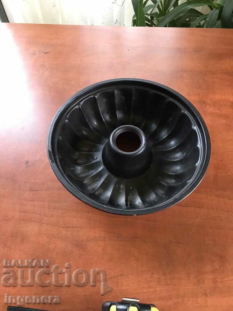 ΜΕΤΑΛΛΙΚΗ ΦΟΡΜΑ ΚΕΙΚ με τιμή 3.00 BGN | € 1.53 ΜΕΤΑΛΛΙΚΗ ΦΟΡΜΑ ΚΕΙΚ με τιμή 3.00 BGN | € 1.53