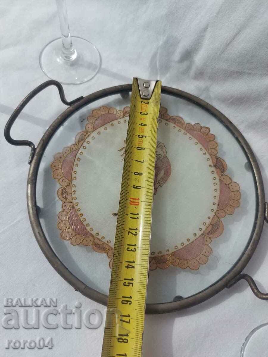 Delivery of TRAY - GLASSES - KINGDOM OF BULGARIA Delivery of TRAY - GLASSES - KINGDOM OF BULGARIA