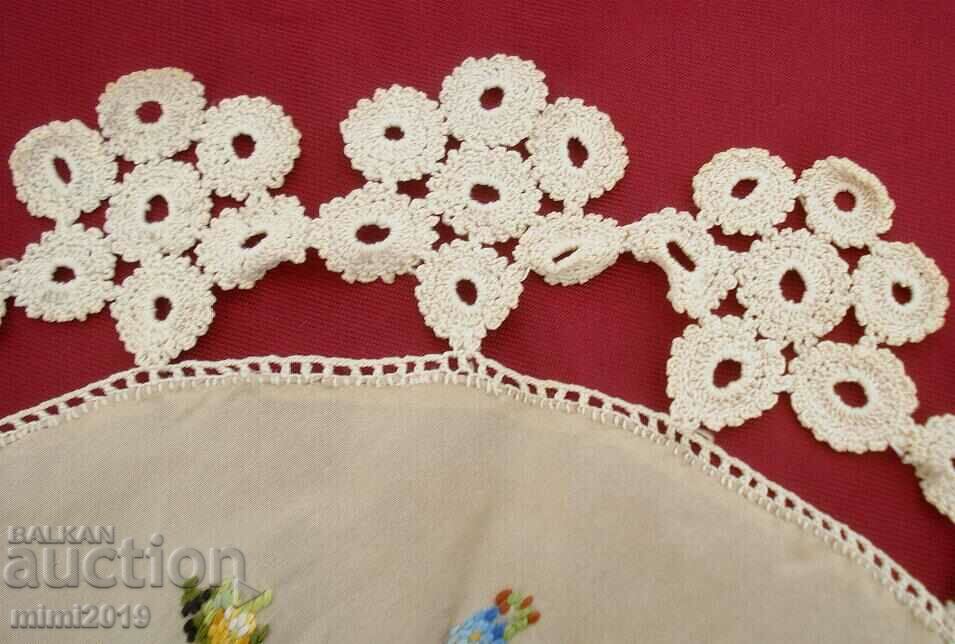 Old tablecloth, hand embroidered with lace with price 25.00 BGN | € 12.78 Old tablecloth, hand embroidered with lace with price 25.00 BGN | € 12.78