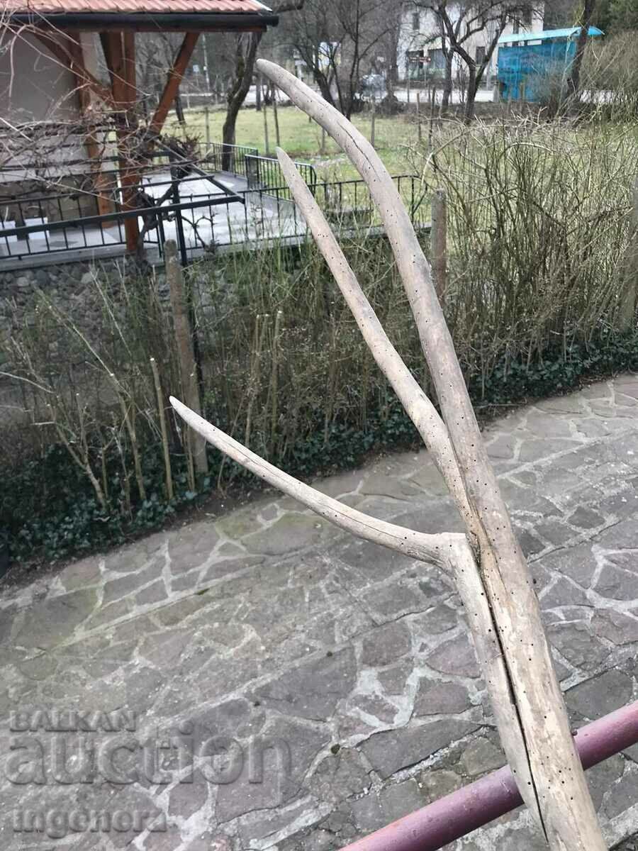 Delivery of VILLA TRIROGA WOOD ANTIQUE AGRICULTURAL TOOL HAY Delivery of VILLA TRIROGA WOOD ANTIQUE AGRICULTURAL TOOL HAY