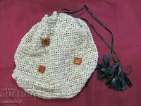 Стара ръчно плетена дамска чанта,декорирана с  кехлибар