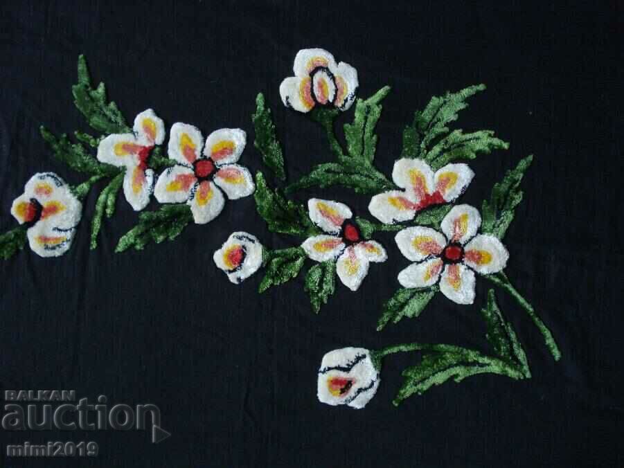 Old cushion cover with faded embroidery with price 24.50 BGN | € 12.53 Old cushion cover with faded embroidery with price 24.50 BGN | € 12.53