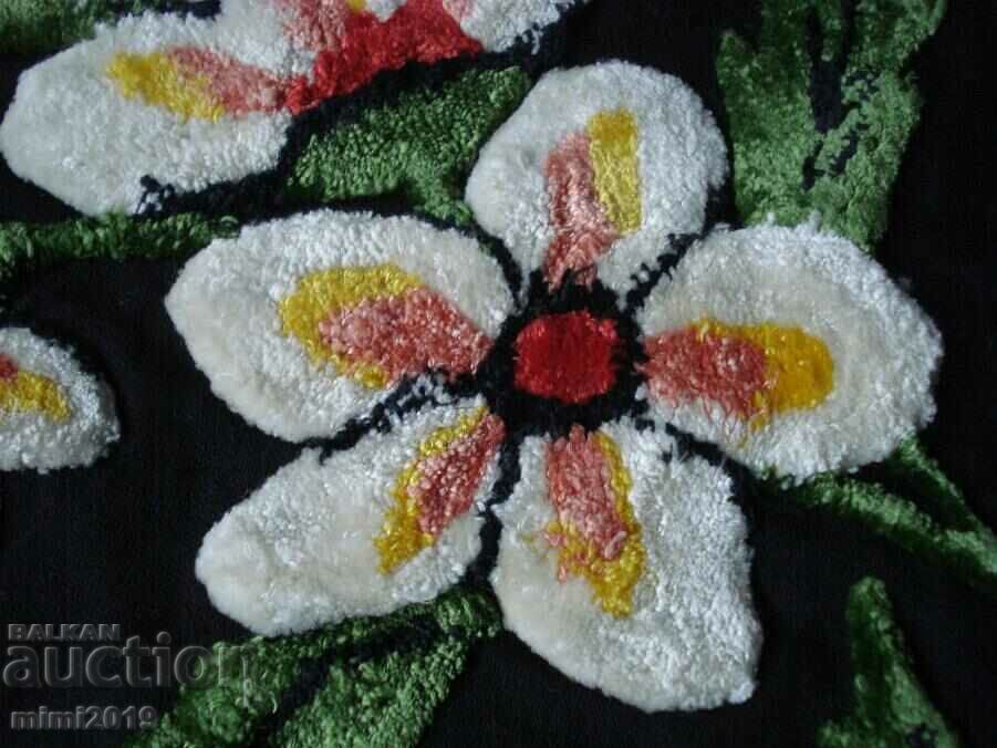 Old cushion cover with faded embroidery - 6 Old cushion cover with faded embroidery - 6