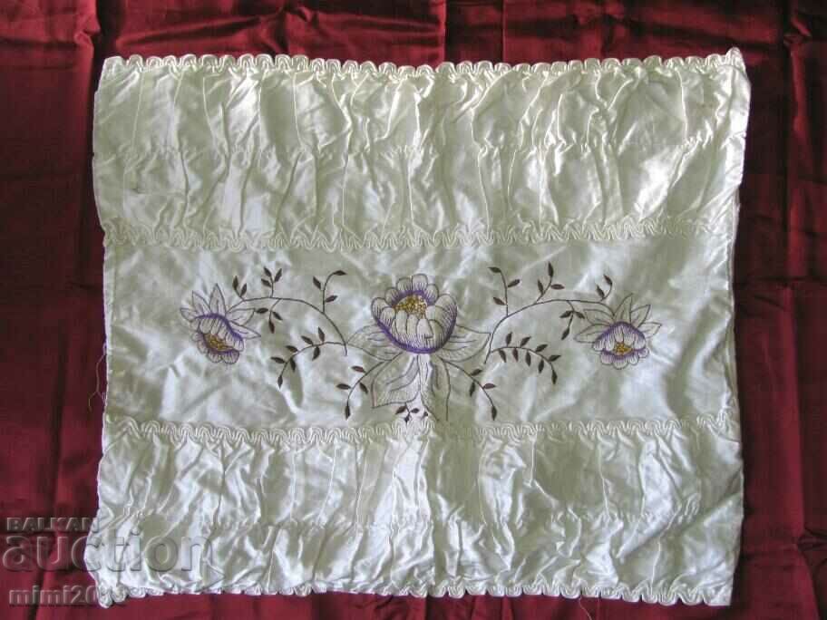 Decorative cushion cover with embroidery - 6
