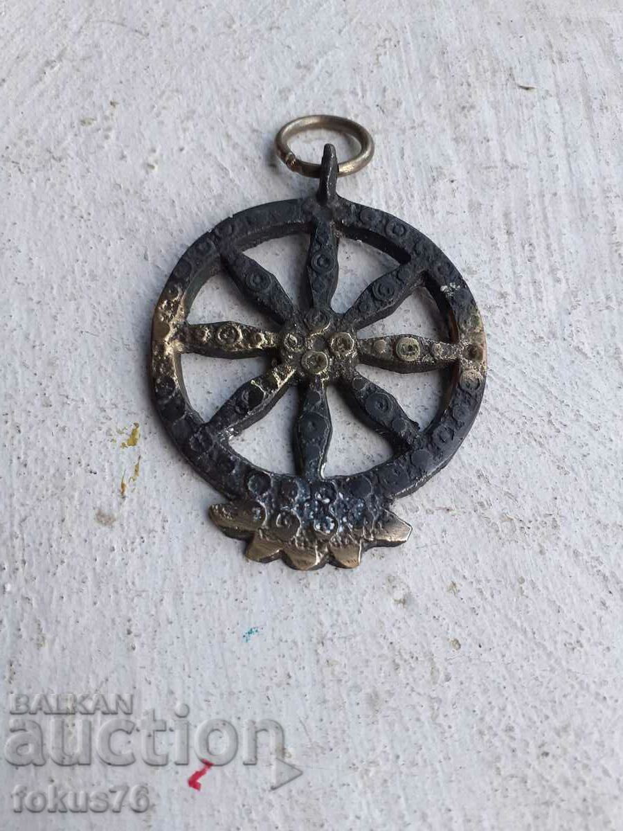 Old bronze locket with price 45.00 BGN | € 23.01