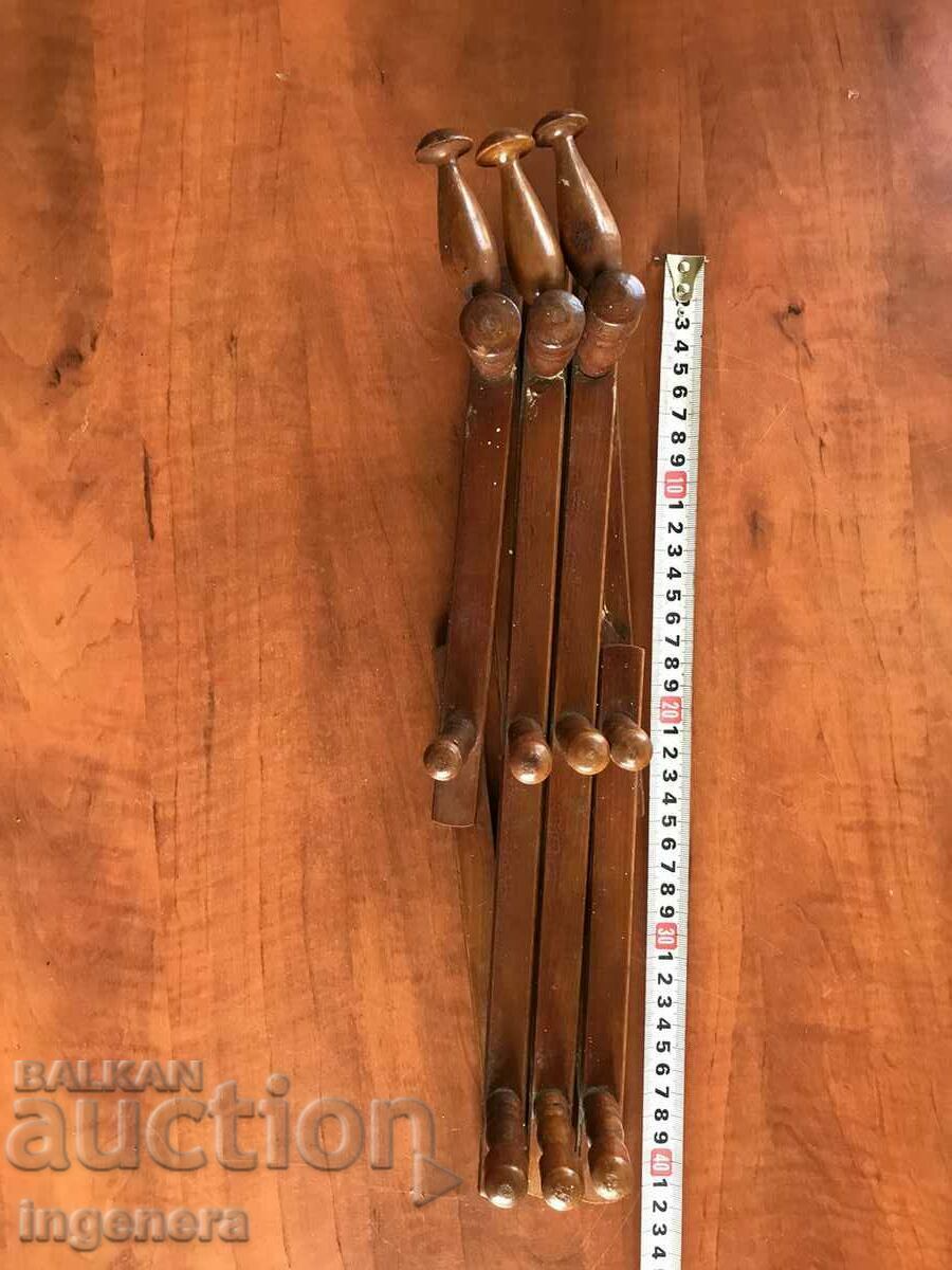 Licitație Umeraș Umeraș LEMN PERETE EXTENSIBIL Licitație Umeraș Umeraș LEMN PERETE EXTENSIBIL