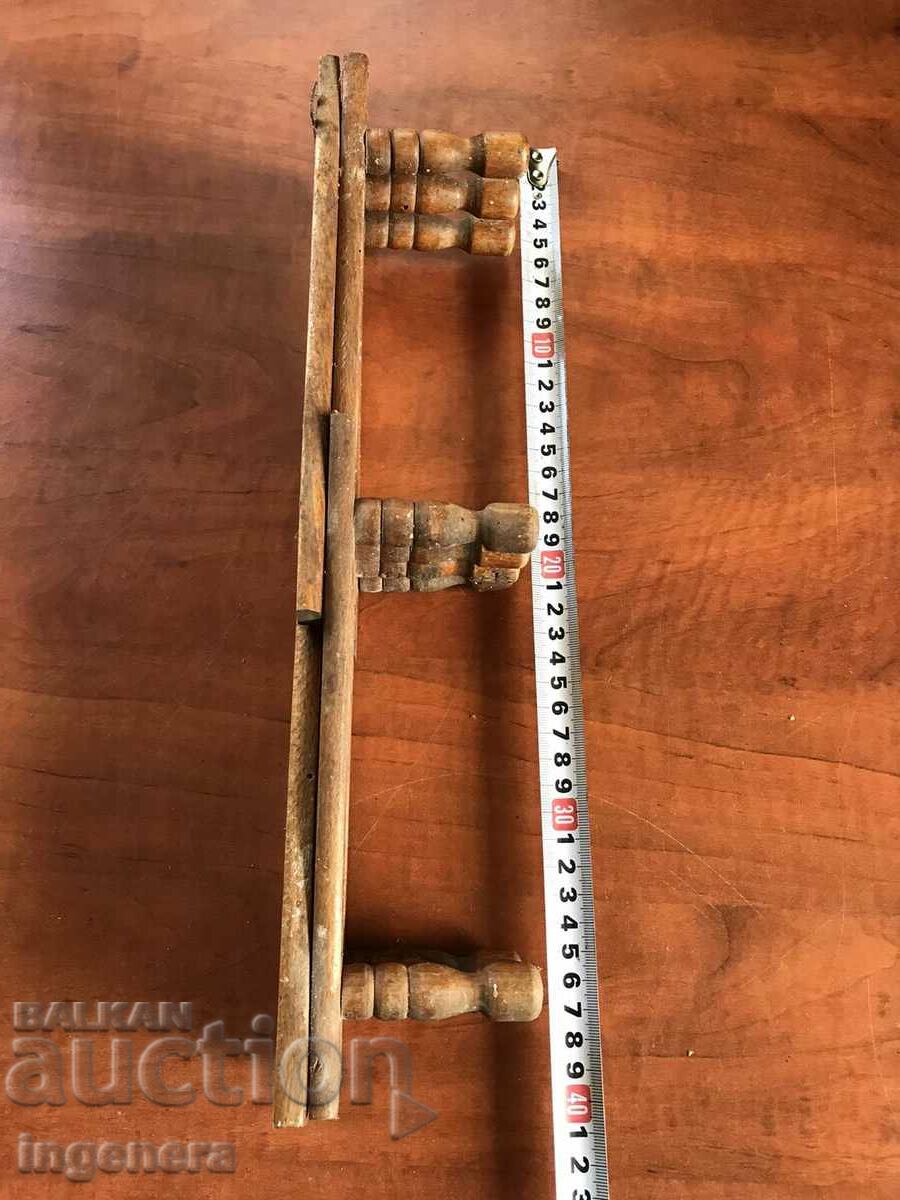 Delivery of HANGER HANGER WOOD EXTENDABLE WALL Delivery of HANGER HANGER WOOD EXTENDABLE WALL