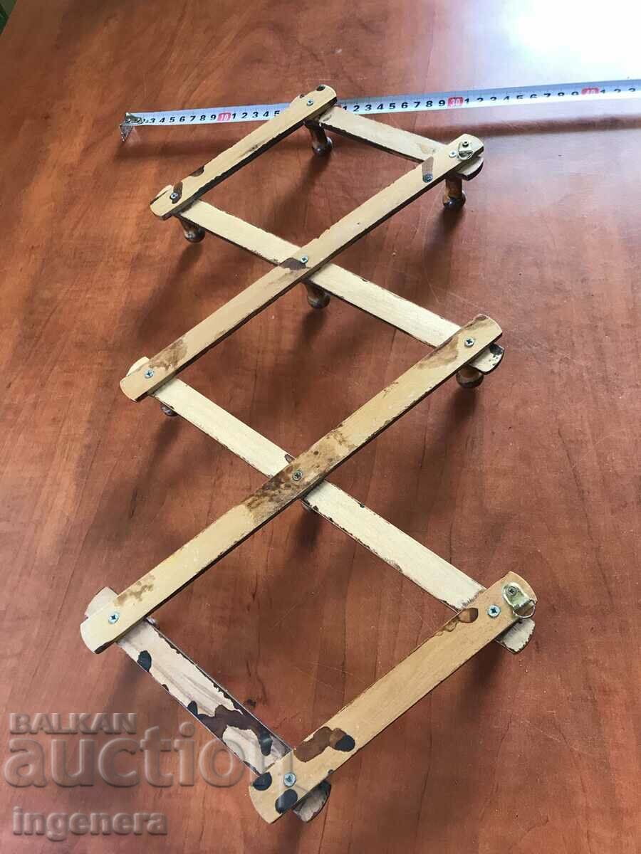 HANGER HANGER WOOD EXTENDABLE WALL - 5 HANGER HANGER WOOD EXTENDABLE WALL - 5