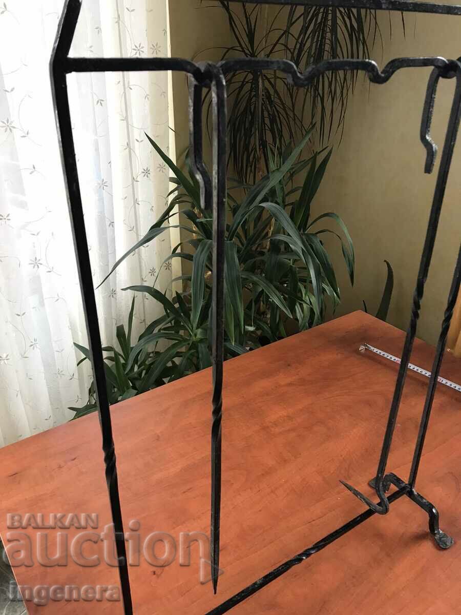 STAND FOR STEAM STEERING IRON - 5 STAND FOR STEAM STEERING IRON - 5