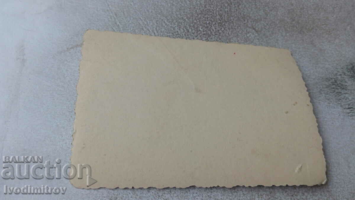 Photo Men and women on the stairs with price 0.85 BGN | € 0.43 Photo Men and women on the stairs with price 0.85 BGN | € 0.43