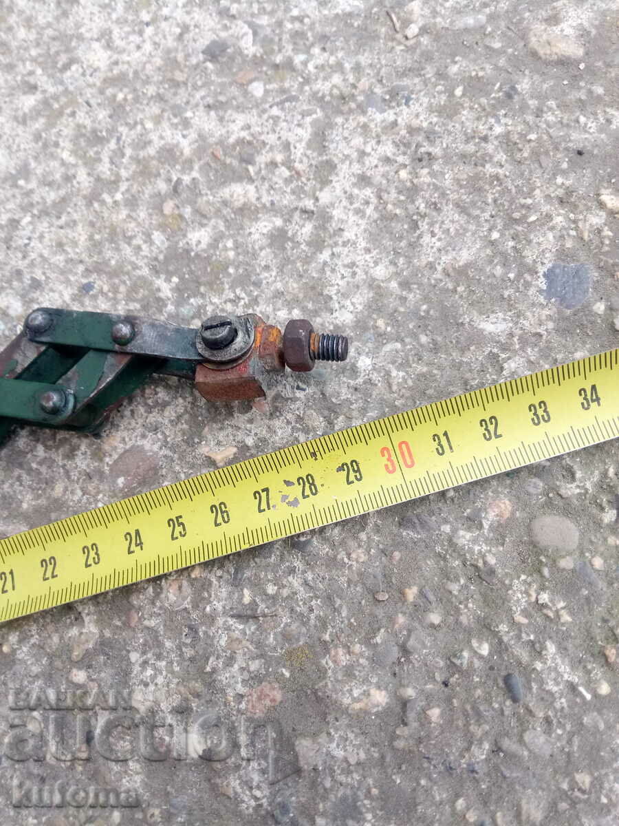 Old extendable lamp stand with price 14.99 BGN | € 7.66 Old extendable lamp stand with price 14.99 BGN | € 7.66