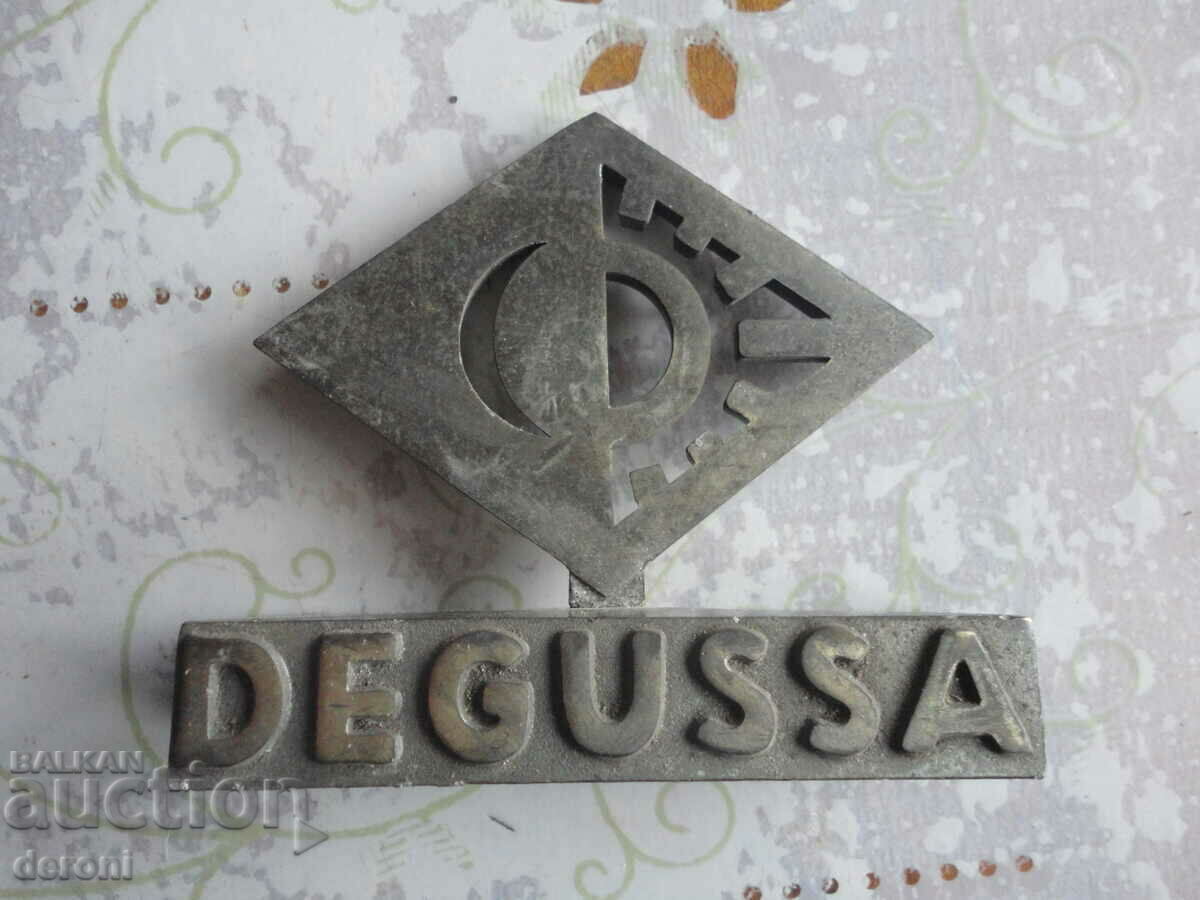 Small German DEGUSSA bronze sculpture - 7