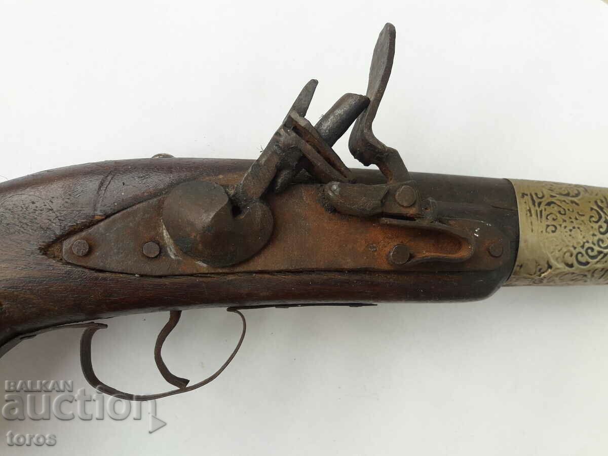 Доставка на Красив кремъчен пистолет,пищов,оръжие Доставка на Красив кремъчен пистолет,пищов,оръжие