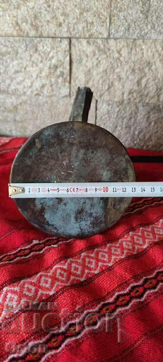 Доставка на Голямо османско старо ковано медно джезве Доставка на Голямо османско старо ковано медно джезве