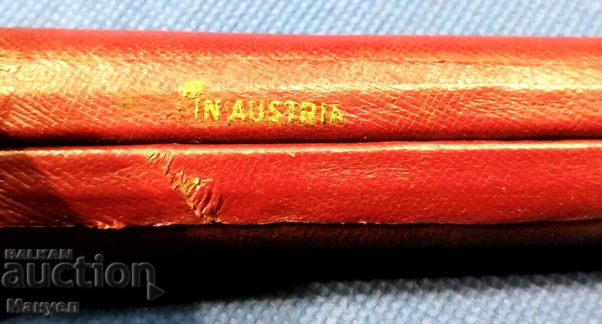 Доставка на Стара австрийска лула. Доставка на Стара австрийска лула.