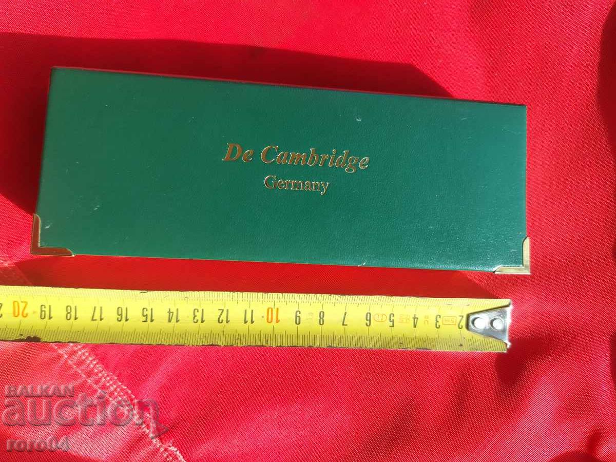 De Cambridge Germany with price 95.00 BGN | € 48.57