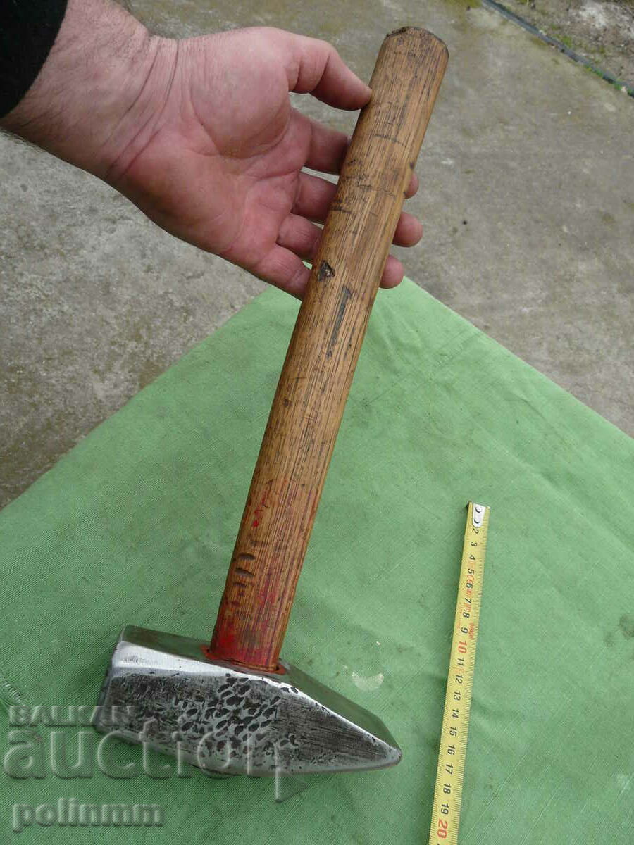 Old German Two Kilo Hammer - 183 - 5 Old German Two Kilo Hammer - 183 - 5