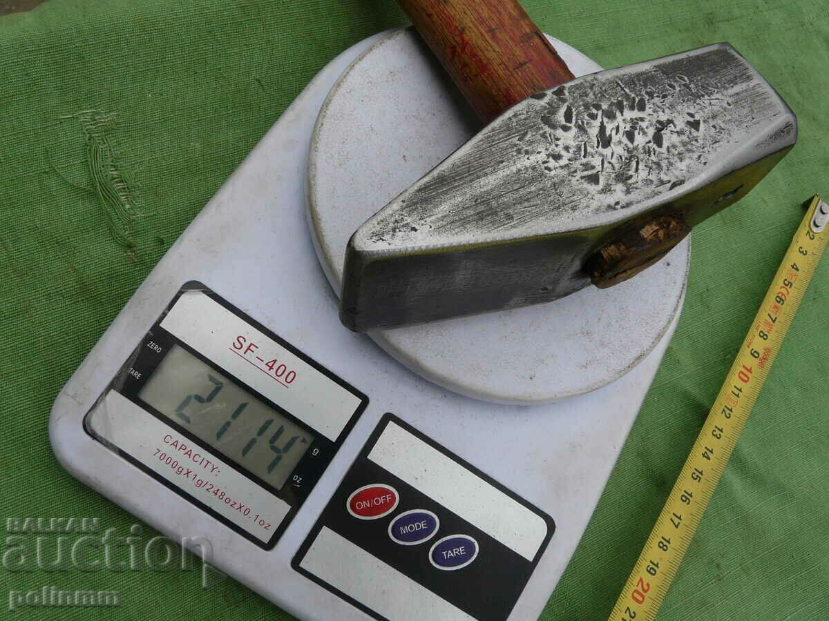 Old German Two Kilo Hammer - 183 - 6 Old German Two Kilo Hammer - 183 - 6