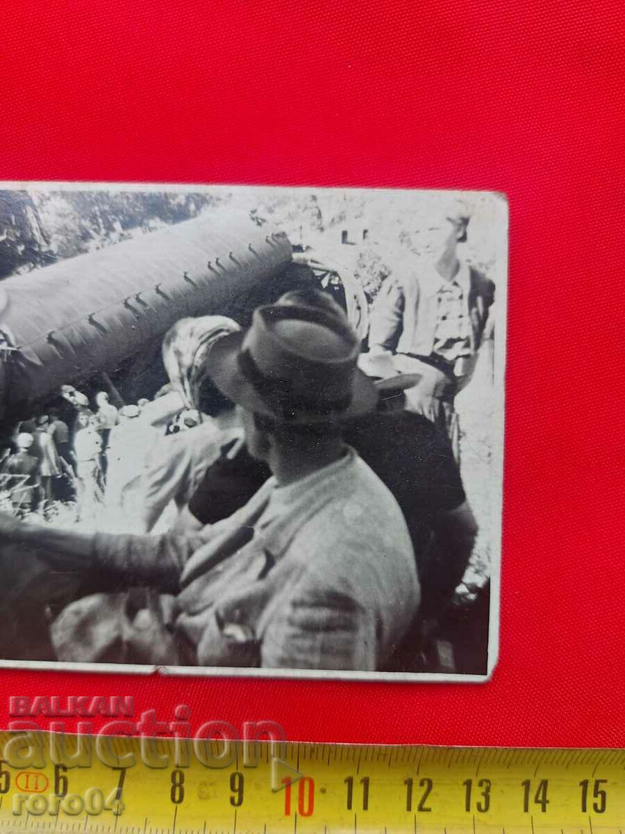 Delivery of DISASTER - DRAGOIL STATION - 1943 Delivery of DISASTER - DRAGOIL STATION - 1943