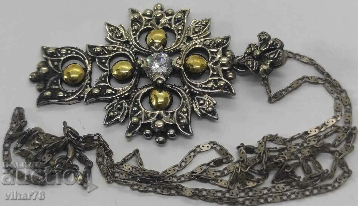 Auction A very beautiful cross made of silver and gold Auction A very beautiful cross made of silver and gold