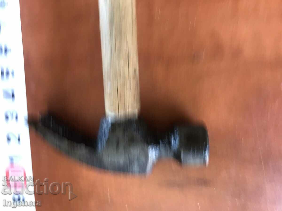 HAMMER HAMMER OLD SMALL TOOL - 7 HAMMER HAMMER OLD SMALL TOOL - 7